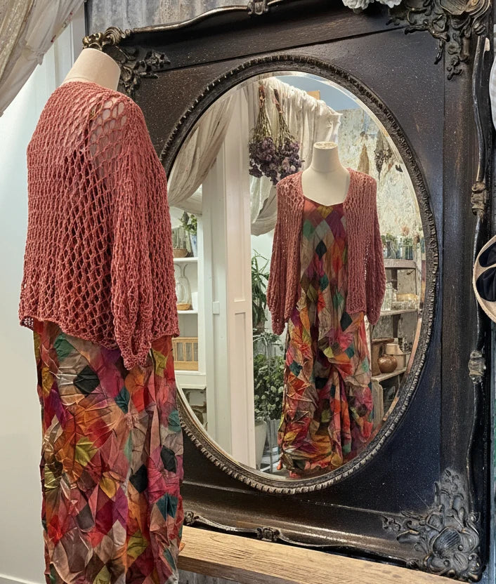 ‘Lacey Cardi’ in Coral