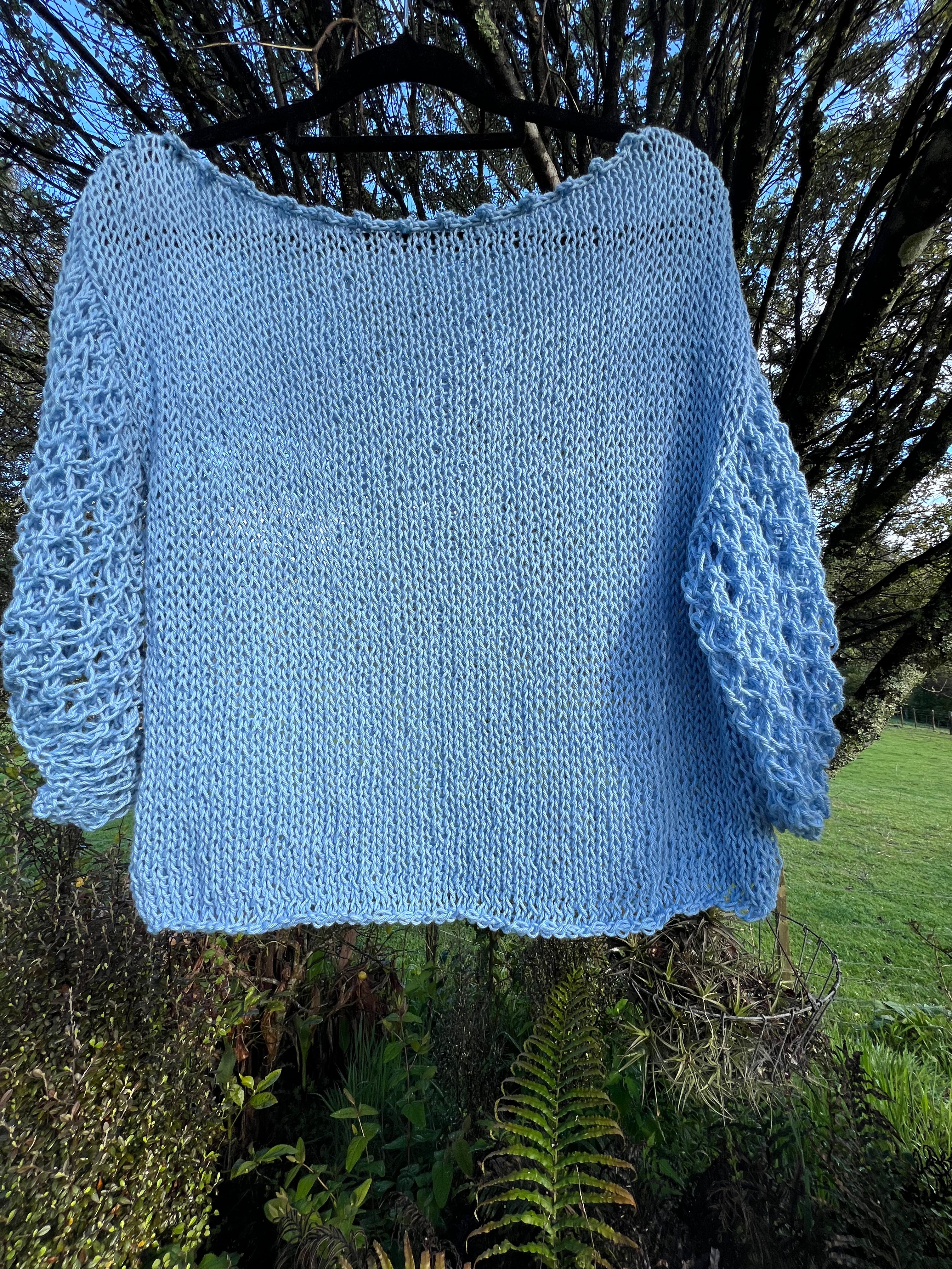 ‘Billie Crop Top’ in Forget-me-not