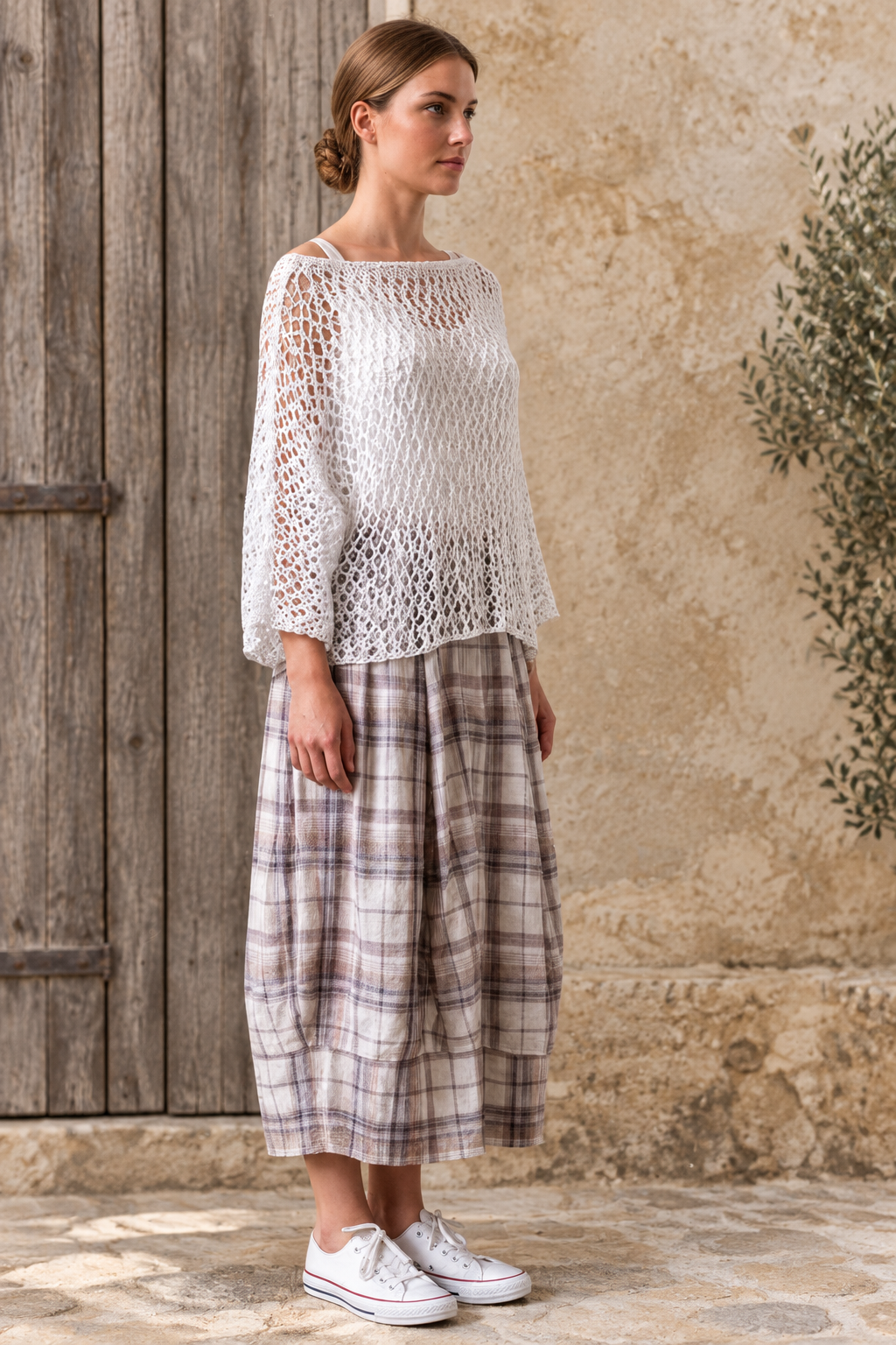 Lacey in Crisp White rustic preview